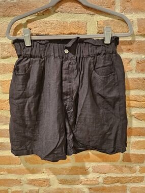 Fashion Nova Black Elastic Waist Pleated Shorts